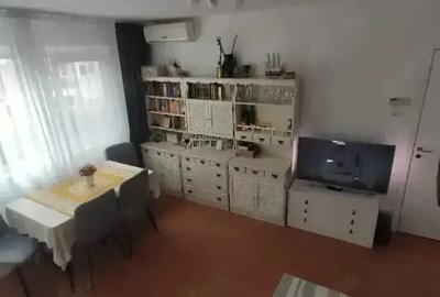 Apartament cu 3 camere semidecomandat în Iosefin