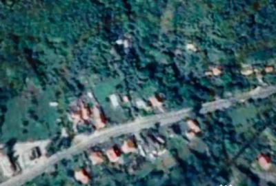 Casă cu 3 camere cu Teren 4696 Mp în Central - 2