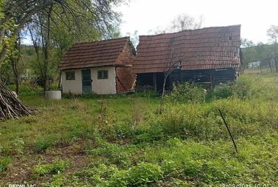 Casă cu 4 camere în Ilteu