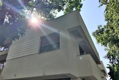 Vila de vanzare in zona Bucurestii Noi - Metrou Jiului Vila de vanzare in zona Bucurestii Noi - Metrou Jiului - 2