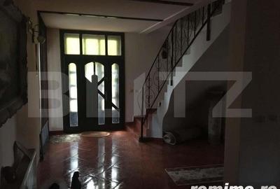 Casa/Vila individuala deosebita,270mp Targoviste - 2