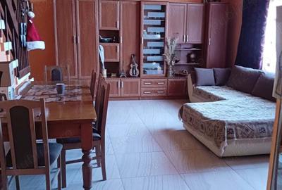 Casa de vanzare, 180mp locuibili cu teren aferent 4000mp - 5