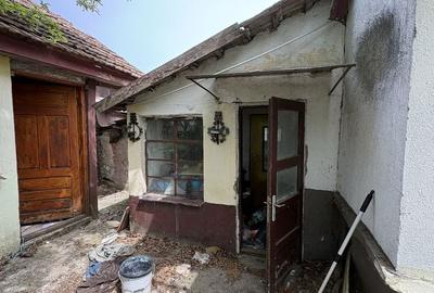 Casă cu 4 camere în Variașu Mare