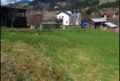 Teren de 1000 mp, în Central - 4