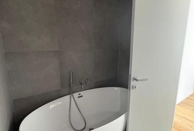 Proprietar  Casă de Vânzare Amber Forest - 5