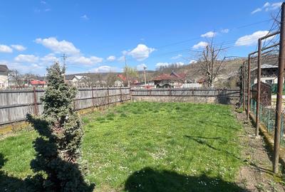 Spațiu comercial, în Telești - 2