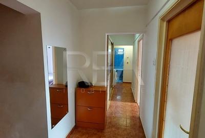 Costin Georgian/Vergului-decomandat-parcare-metrou-COMISION0% - 12