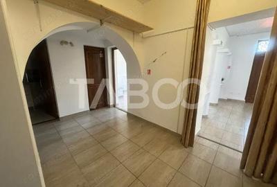 Spațiu comercial, de 80 mp, în Calea Dumbrăvii