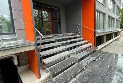 Apartament cu 3 camere decomandat în Vitan-Bârzești - 2