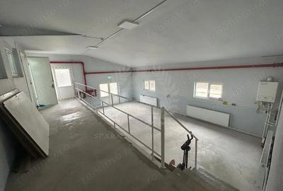 Spațiu comercial, de 486 mp, în Central - 4