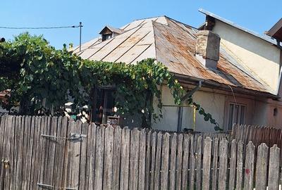 Casă cu 4 camere cu Teren 390 Mp în - 4
