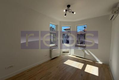 Casă individuală cu 8 camere cu Canalizare în Capitale - 13