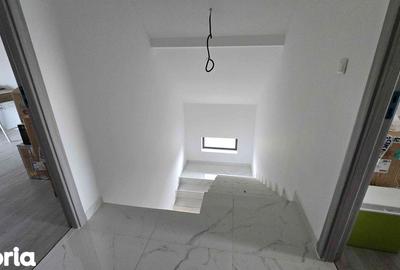 Casă cu 4 camere cu Teren 500 Mp în Popricani - 1