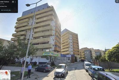 Apartament cu 3 camere semidecomandat în Central - 8