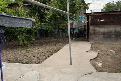 Casă cu 4 camere în Central - 1