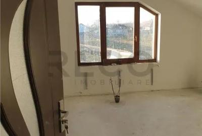 Casă cu 5 camere cu Teren 1480 Mp în Biharia - 15