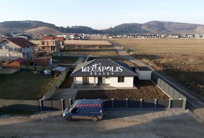 Casă individuală cu 4 camere cu Canalizare în Sânpetru - 4