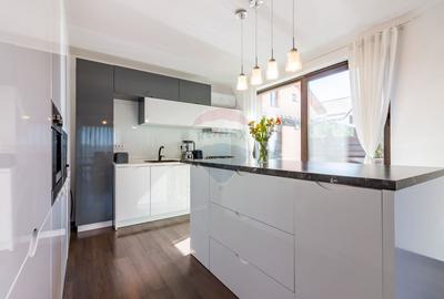 Vanzare Vila Individuala mare | 7 camere, 2 terase | P+1+2R | Curte - 2