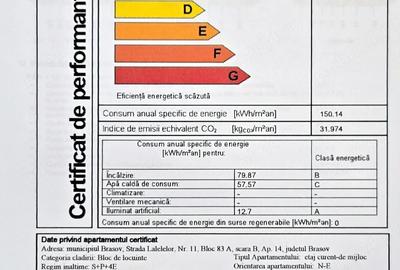 Apartament cu 3 camere semidecomandat în Florilor - 3
