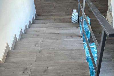 Casă cu 4 camere în Central - 2