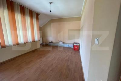 Casă cu 4 camere cu Teren 280 Mp în Central - 5