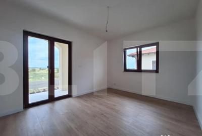 Casă cu 5 camere cu Teren 633 Mp în Moșnița Nouă