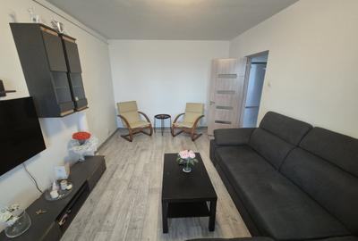 Apartament cu 2 camere decomandat în Baba Novac