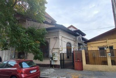 Duplex cu 5 camere în Eminescu