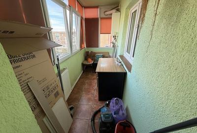 Apartament 3 camere, decomandat, 71.88 mp, cartier 1 Mai, zona Scoala 36 - 12