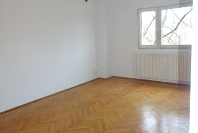 Bloc tip boutique, constr. 2000, parcare subterana si 2 intrari - 10