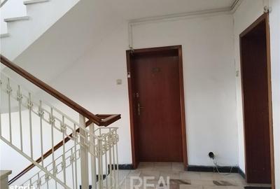 Spațiu comercial, de 64 mp, în Tineretului - 9