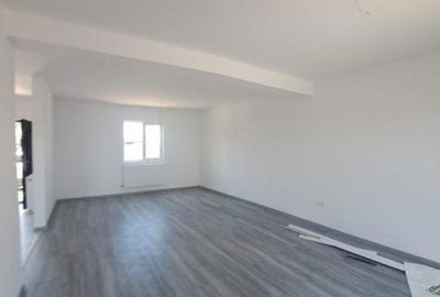 Casă cu 4 camere cu Teren 237 Mp în Central - 6
