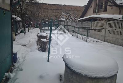 Casă individuală cu 4 camere cu Canalizare în Central - 3