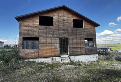 Casa din lemn cu teren de 1000 mp. - Saldabagiu de munte - IMOBIHOR Casa din lemn cu teren de 1000 mp. - Saldabagiu de munte - IMOBIHOR - 1
