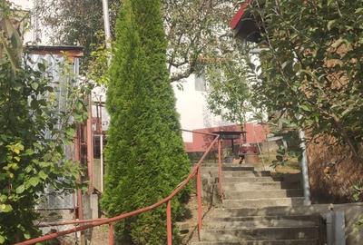 Casă cu 4 camere decomandat în Central - 3