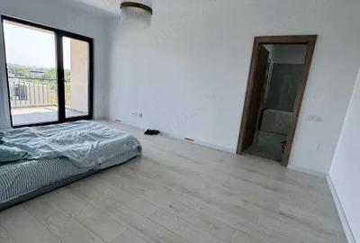 Apartament cu 3 camere decomandat în Central - 8