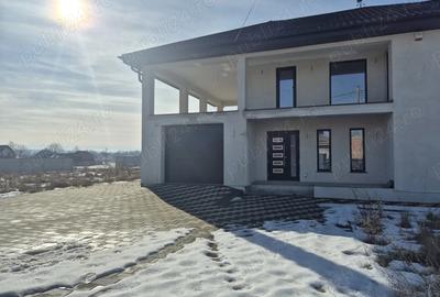 Casă cu 4 camere cu Teren 2700 Mp în Bilca - 9