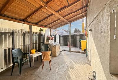 Casă individuală cu 3 camere cu Canalizare în Km 5 - 5