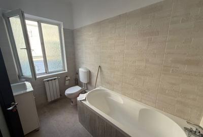 Apartament cu 3 camere semidecomandat în Armeneasca - 11