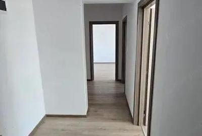 Apartament cu 4 camere decomandat în Libertății - 6