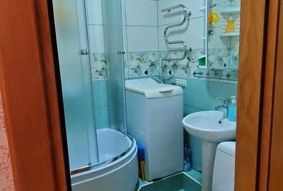 Apartament cu 2 camere decomandat în Berceni