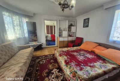 Casă cu 8 camere cu Teren 719 Mp în Vânători-Neamț - 5