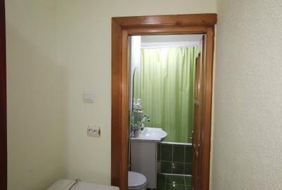 Garsoniera confort sporit in bloc de apartamente - 7