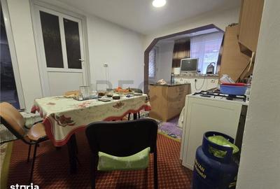 Casă cu 5 camere cu Teren 2088 Mp în Mădăras - 4