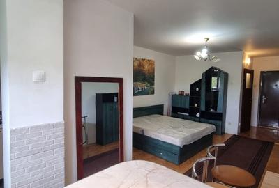 Garsonieră decomandată în Titan - 3