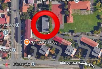 Garsonieră decomandată în Central