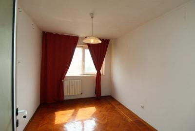 Va ofer - apartament cu 3 camere decomandate - TOMIS NORD - comision 0% - 4