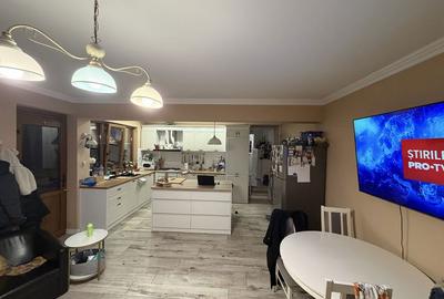 Casă cu 4 camere cu Teren 160 Mp în Ultracentral - 1