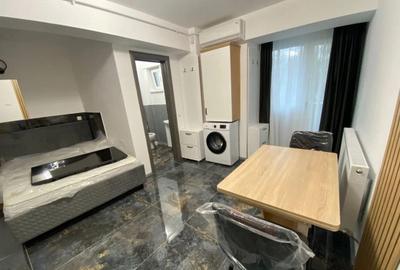 Apartament 1 camera, decomandat, etaj 1/4, zona Palas