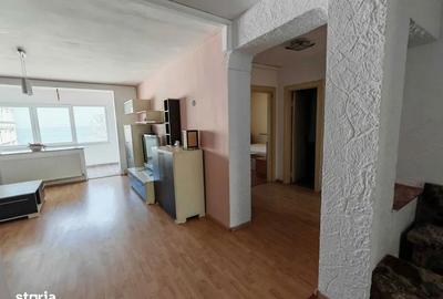 Apartament cu 4 camere decomandat în Central - 2